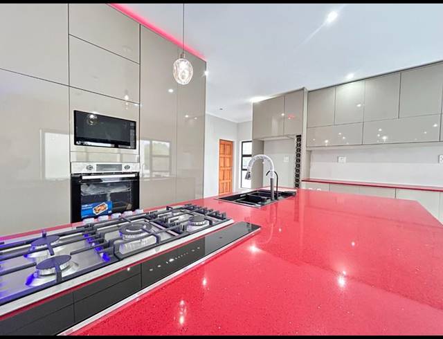 5 BEDROOM HOUSE FOR SALE IN SEASONS LIFESTYLE ESTATE